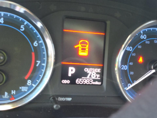 Used 2018 Toyota Corolla LE FWD image 7