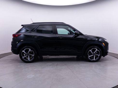 Used 2023 Chevrolet TrailBlazer RS FWD image 38