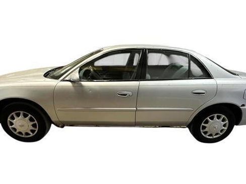 Used 2005 Buick Century Custom FWD image 2