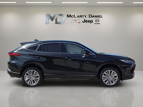 Used 2024 Toyota Venza Limited AWD/4WD image 6