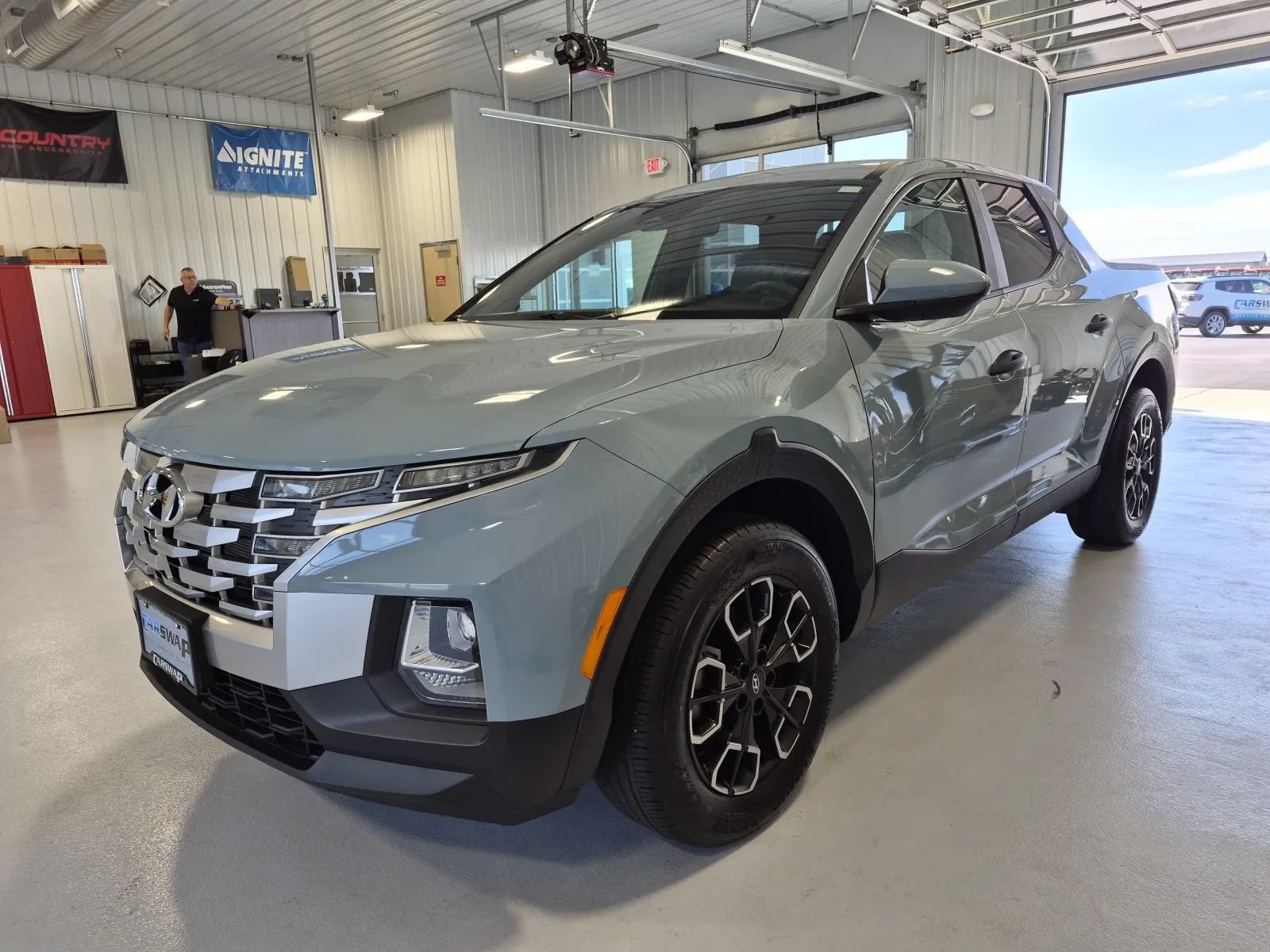 Used 2023 Hyundai Santa Cruz SE w/ Cargo Package AWD/4WD image 6