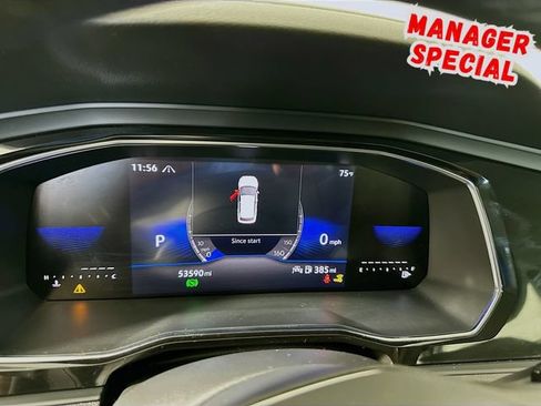 Used 2024 Volkswagen Jetta SE FWD image 13