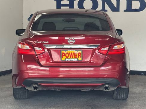 Used 2017 Nissan Altima 2.5 S w/ Power Driver Seat Package FWD image 4