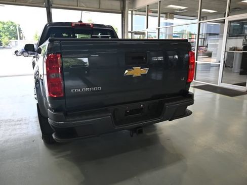 Used 2019 Chevrolet Colorado LT w/ LT Convenience Package RWD image 6