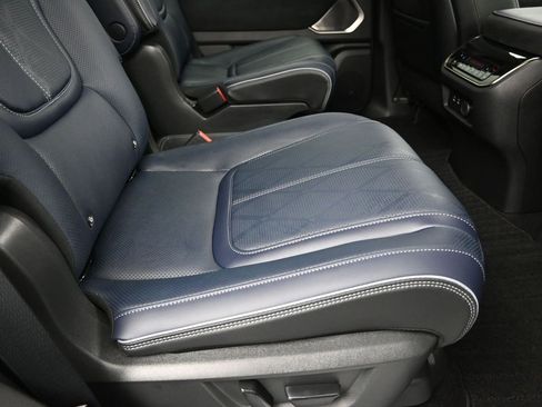 New 2026 INFINITI QX80 4WD w/ Sport Exterior Package image 23