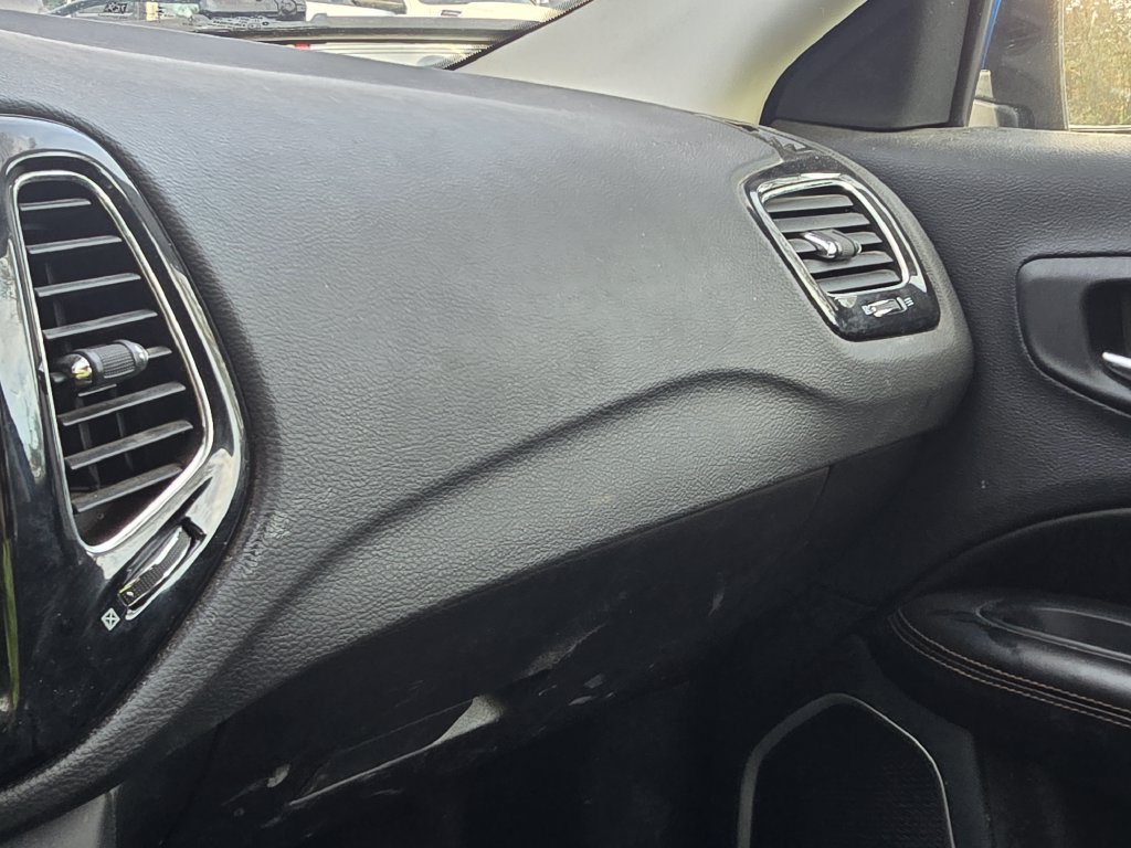 Used 2020 Jeep Compass Limited AWD/4WD image 33