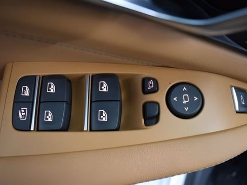 New 2027 BMW X7 xDrive40i AWD/4WD image 24
