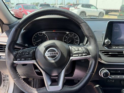 Used 2019 Nissan Altima 2.5 SR FWD image 22