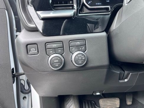 Used 2026 GMC Sierra 1500 Elevation AWD/4WD image 13