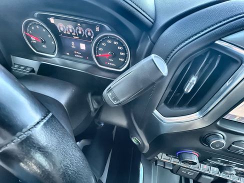 Used 2019 Chevrolet Silverado 1500 LTZ w/ LTZ Premium Package image 16