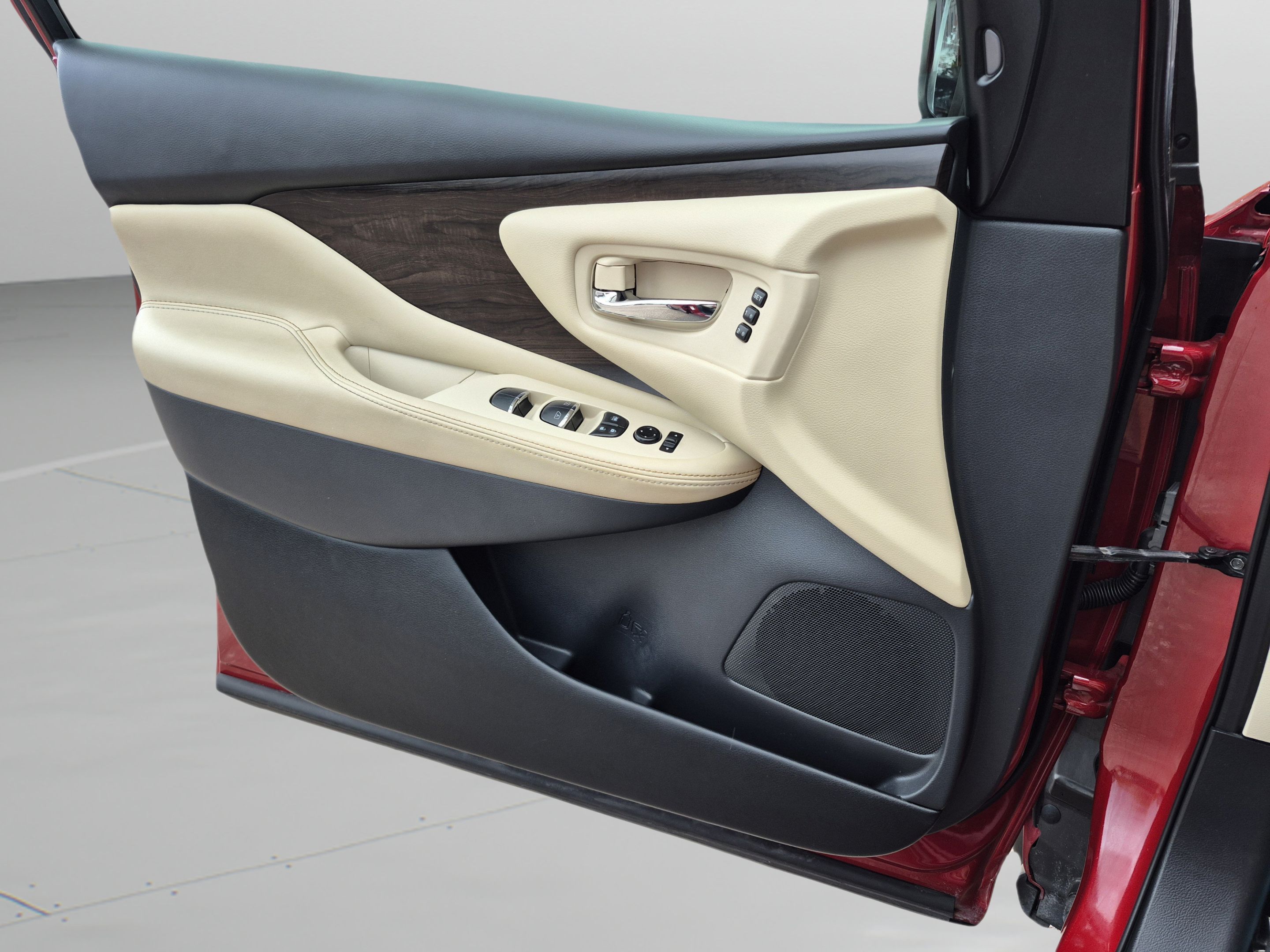 Certified 2023 Nissan Murano Platinum w/ Cargo Package FWD image 25