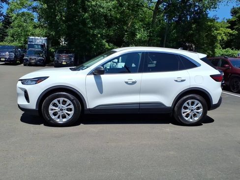 Used 2023 Ford Escape Active w/ Tech Pack #1 AWD/4WD image 6