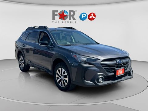 Used 2023 Subaru Outback Premium AWD/4WD image 7