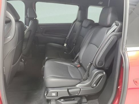 Used 2025 Honda Odyssey Sport-L image 18