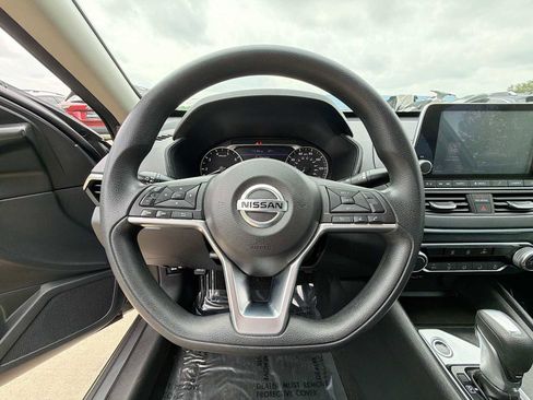 Used 2020 Nissan Altima 2.5 S FWD image 19