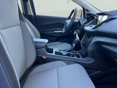 Used 2017 Ford Escape SE w/ Equipment Group 201A image 20