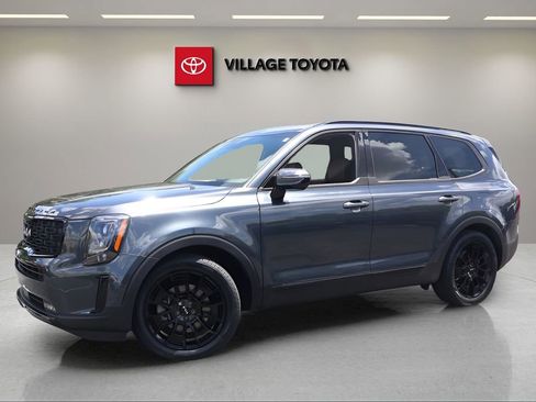 Used 2022 Kia Telluride SX w/ SX Prestige Package AWD/4WD image 1