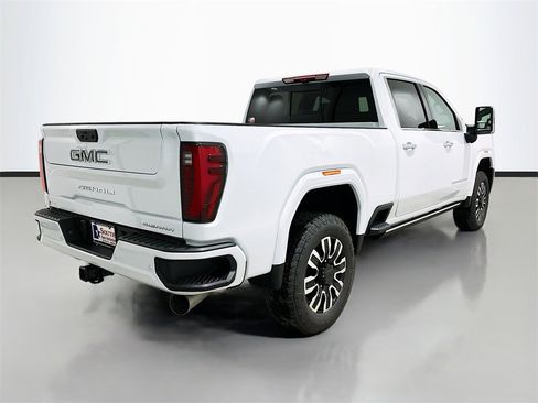 New 2026 GMC Sierra 2500 Denali Ultimate image 7