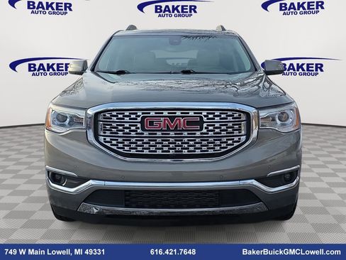 Used 2019 GMC Acadia Denali w/ Technology Package image 2