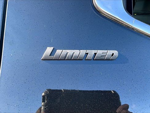 Used 2026 Toyota Tundra Limited AWD/4WD image 8