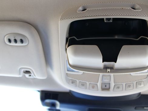 Used 2023 Lincoln Nautilus Reserve image 31