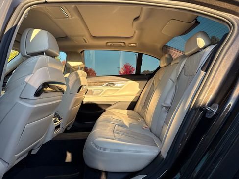 Used 2016 BMW 740i RWD image 30