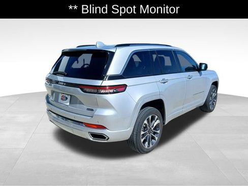 Used 2022 Jeep Grand Cherokee Overland image 5