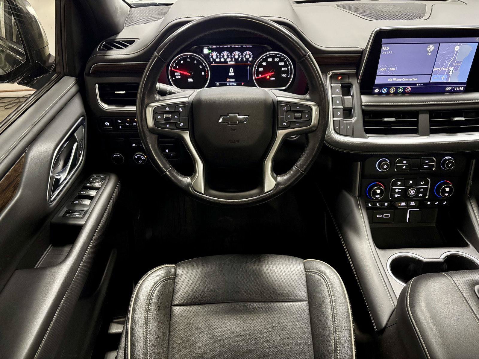 Used 2021 Chevrolet Tahoe Premier w/ Premium Package RWD image 2