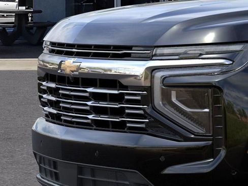 New 2026 Chevrolet Suburban Premier RWD image 13