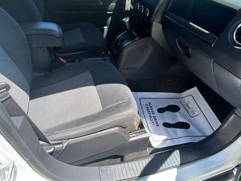 Used 2016 Jeep Patriot Sport w/ Power Value Group FWD image 12