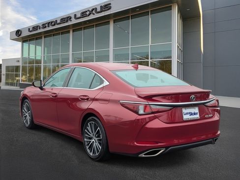 Certified 2023 Lexus ES 350 w/ Premium Package image 5