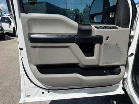 Used 2017 Ford F350 XL w/ Power Equipment Group AWD/4WD image 10