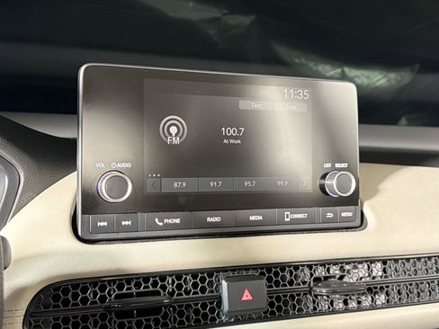 Used 2024 Honda HR-V LX image 23