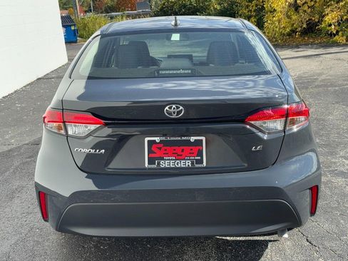 Used 2025 Toyota Corolla LE image 8