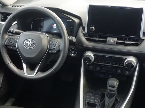Used 2023 Toyota RAV4 XLE w/ Convenience Package AWD/4WD image 28