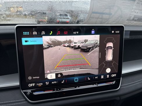 New 2026 Volkswagen Tiguan SE R-Line image 28