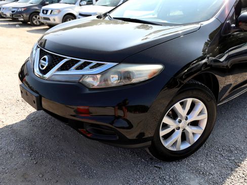 Used 2013 Nissan Murano S image 2