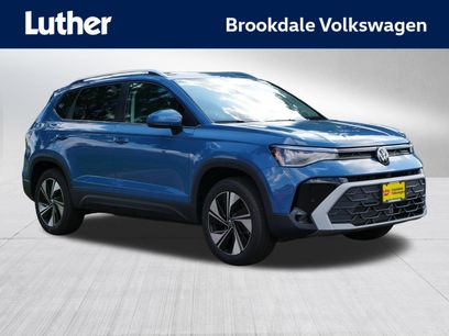 New 2025 Volkswagen Taos SE