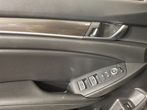 Used 2021 Honda Accord Sport image 15