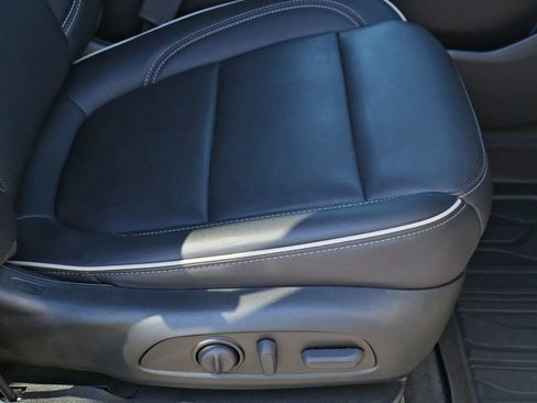 Certified 2023 Chevrolet Traverse Premier image 31