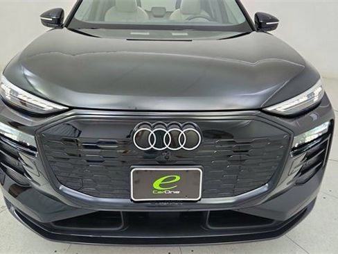 Used 2025 Audi Q6 e-tron Premium Plus w/ Premium Plus image 9