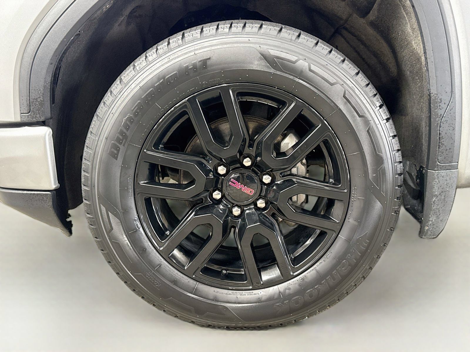 Used 2024 GMC Sierra 1500 Elevation w/ LPO, Elevation Black Package AWD/4WD image 29
