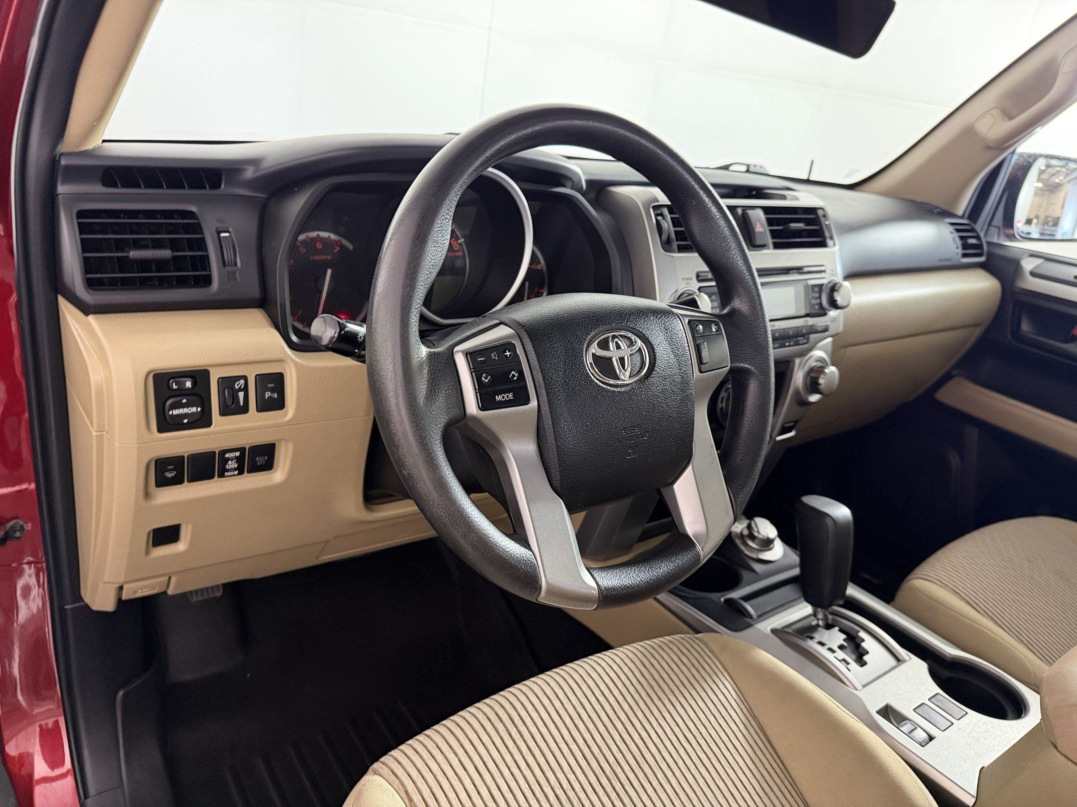 Used 2013 Toyota 4Runner SR5 w/ Convenience Pkg AWD/4WD image 4