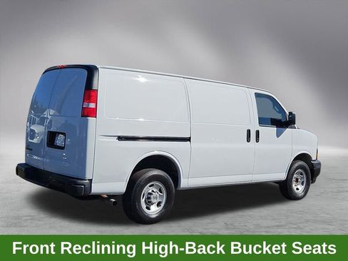 Used 2024 Chevrolet Express 2500 image 7