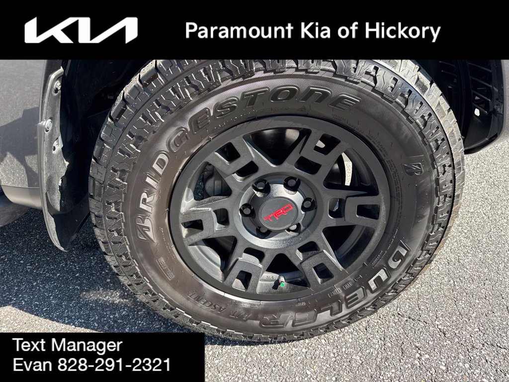 Used 2023 Toyota 4Runner SR5 Premium w/ Moonroof Package AWD/4WD image 9