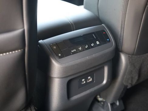 Certified 2025 Nissan Pathfinder SL AWD/4WD image 22