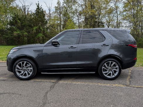 Used 2020 Land Rover Discovery Landmark AWD/4WD image 8