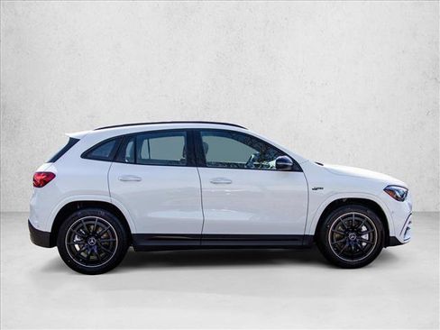 New 2026 Mercedes-Benz GLA 35 AMG 4MATIC image 4