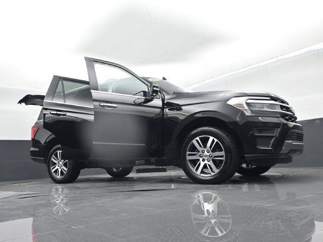 Used 2023 Ford Expedition Limited AWD/4WD image 73