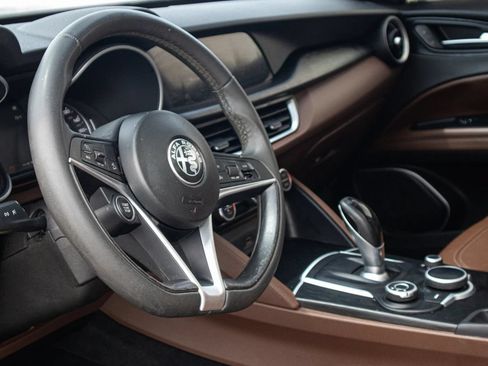 Used 2019 Alfa Romeo Stelvio w/ Nero Edizione RWD image 28